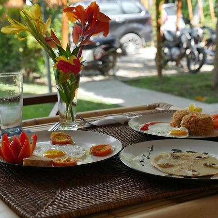 Martas Windows Hotel Kuta  Bagian luar foto